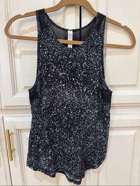 lululemon athletica Black and White Speckled Tank Top SZ 2